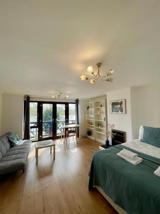 Case de vacanță Thamesview Canary Wharf With Freeparking Londra